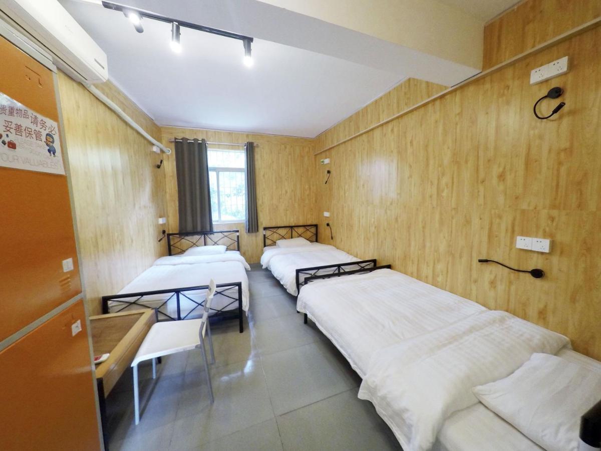 Dong Shan Gaga Hostel Гуанчжоу Экстерьер фото